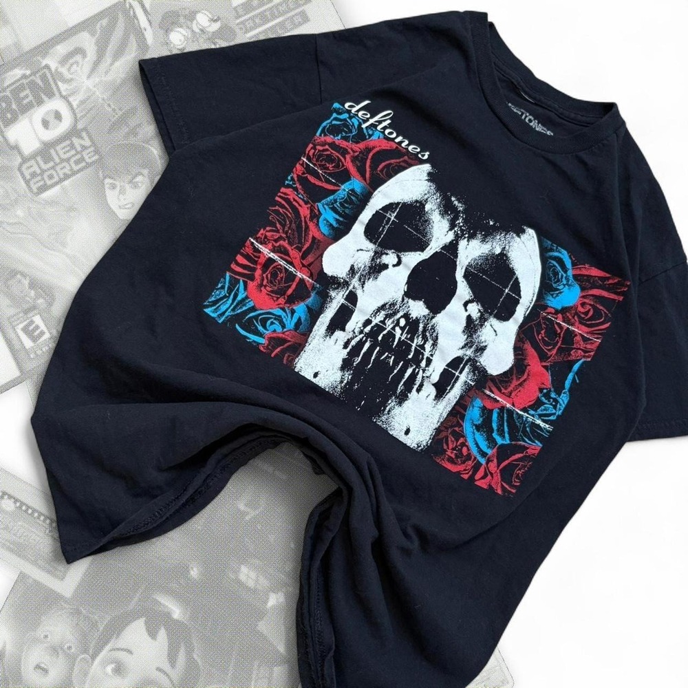 Deftones Skull Roses Graphic Band Tee Black Streetwear Skater Grunge Medium
